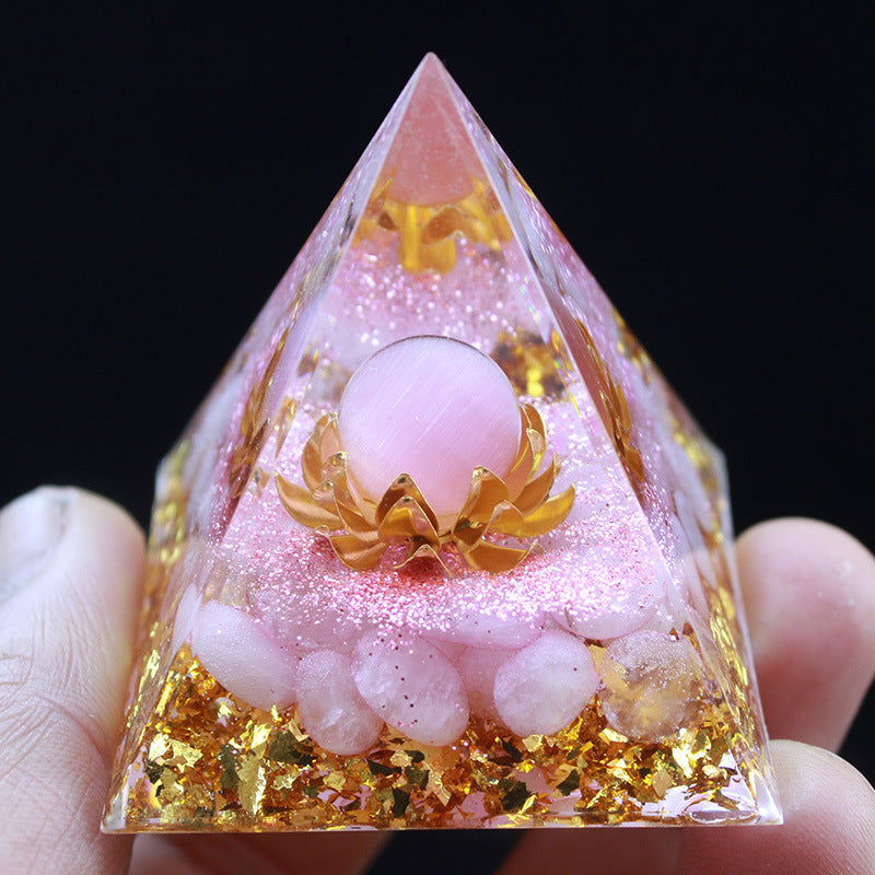 Natural Crystal Chips Epoxy Resin Wrapped Pyramid Healing Ornaments